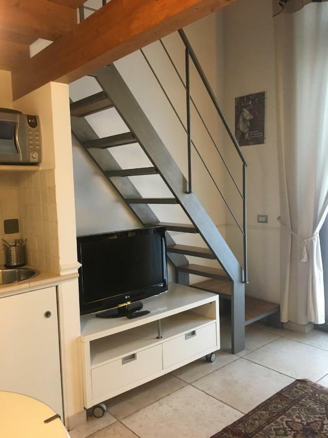 La Casa Nel Sole - Boutique B&B Bari Bagian luar foto